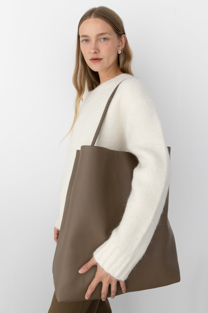 LARGE SLOANE TOTE in Taupe — alternate angle