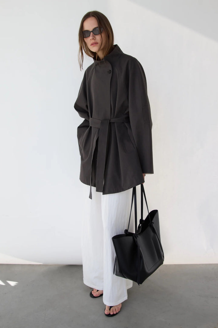 MARLOWE TOTE BAG in Black — alternate angle