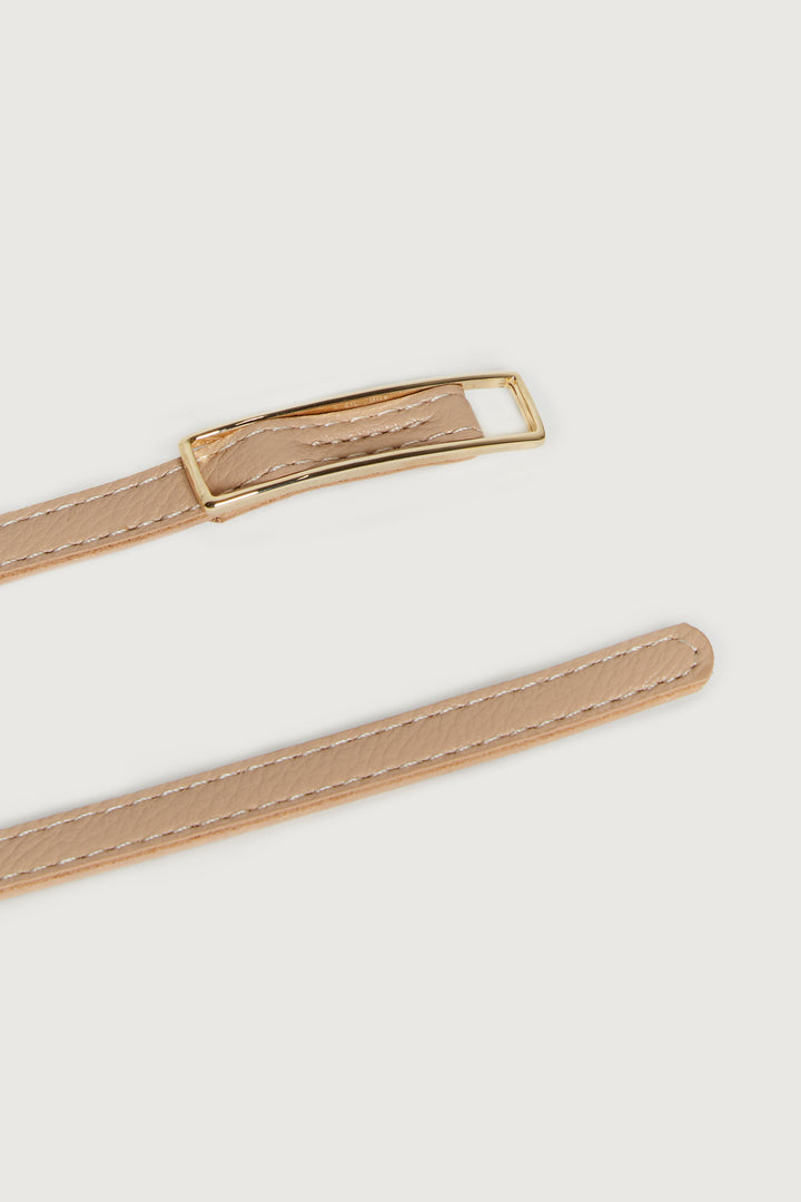 THIN BELT WITH WIDE BUCKLE in Latte — alternate angle