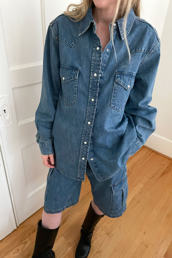 DENIM BUTTON-UP SHIRT in Vintage Blue — alternate angle