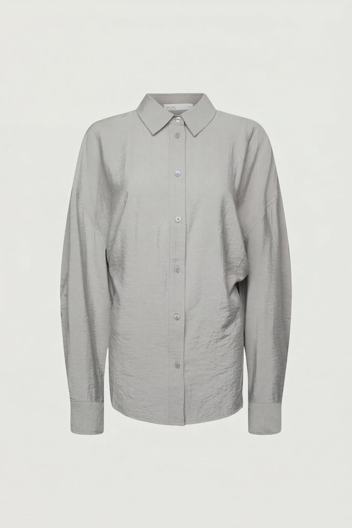 LIGHTWEIGHT CRINKLED SHIRT WITH BACK CINCHING BUTTONS in ULTIMATE GREY — alternate angle