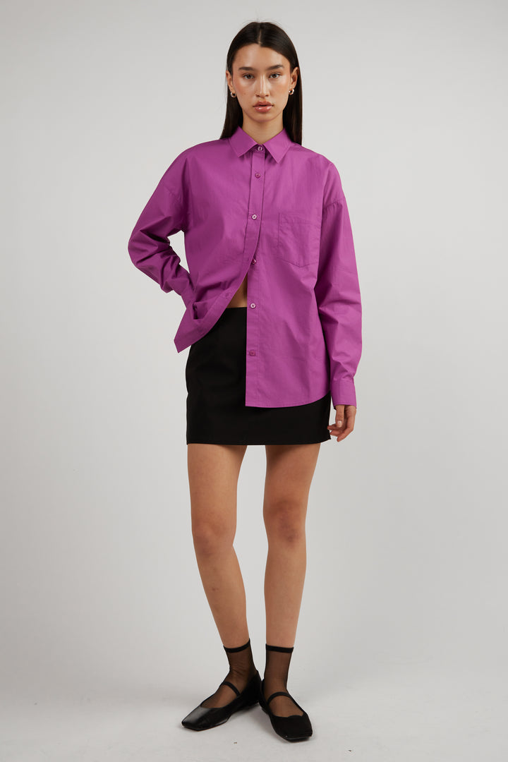 COTTON POPLIN SHIRT in Striking Purple — alternate angle