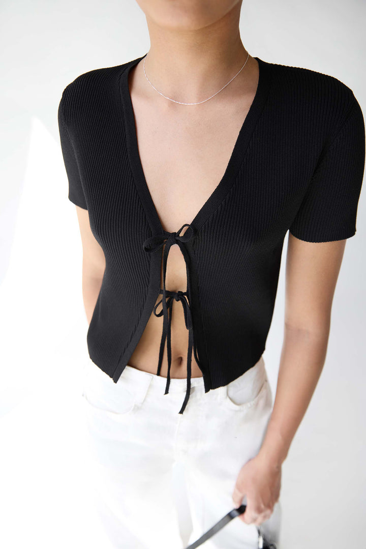 CROPPED SHORT SLEEVE SWEATER WITH OPEN FRONT TIES