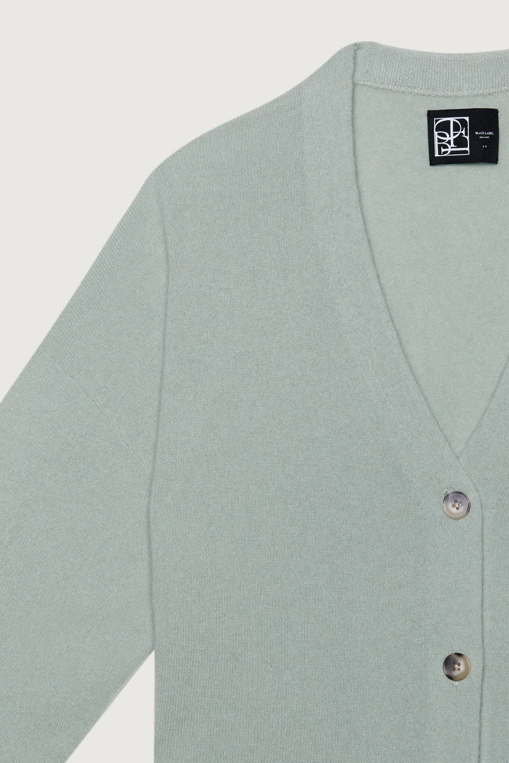 100% CASHMERE CARDIGAN in Seagrass — alternate angle