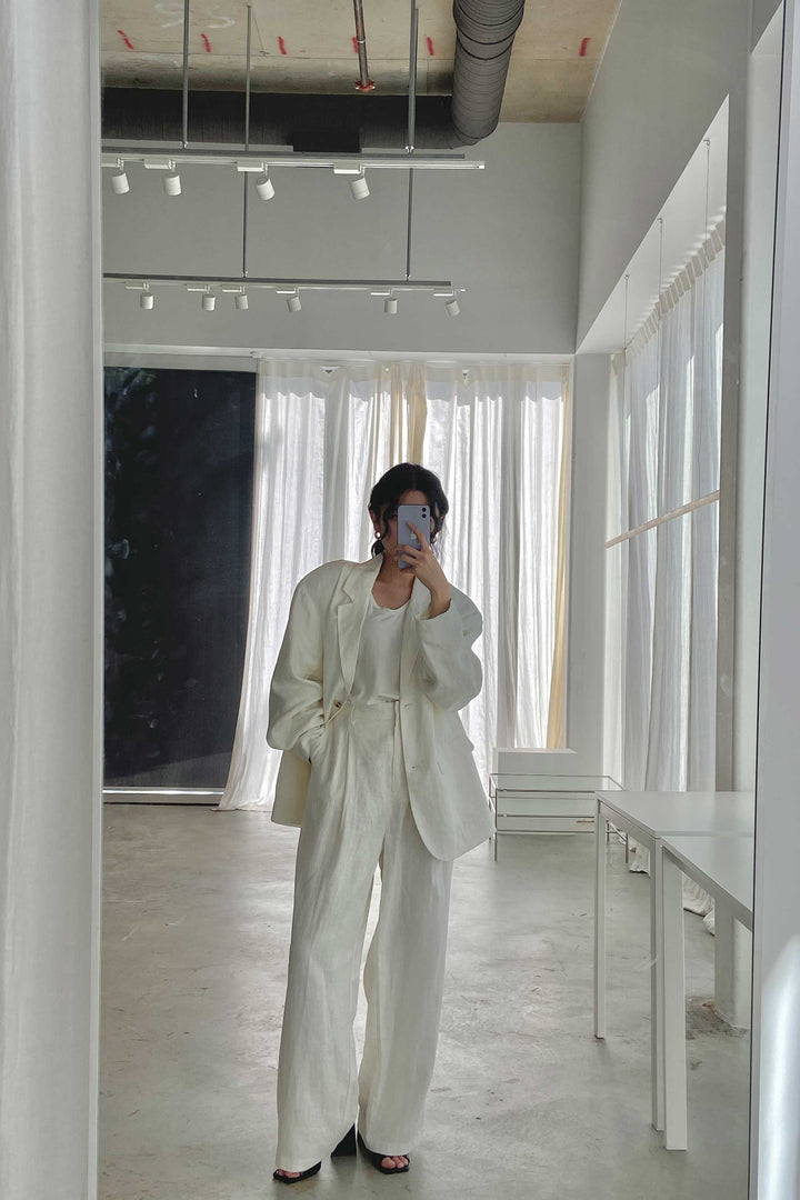 100% LINEN RELAXED FIT BLAZER in Cream — alternate angle