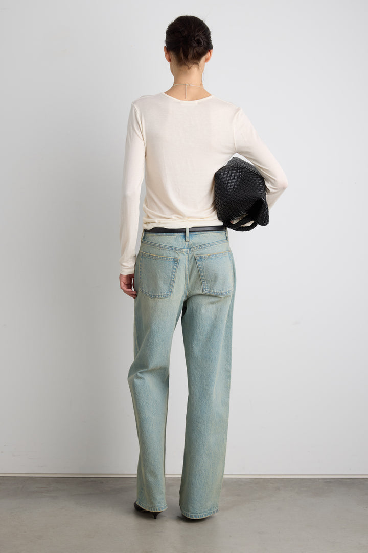 MID-RISE STRAIGHT LEG JEAN