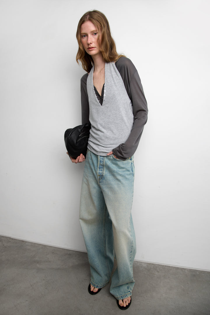 LIGHT WASH MID-RISE WIDE LEG JEAN in GREEN CAST LIGHT WASH — alternate angle