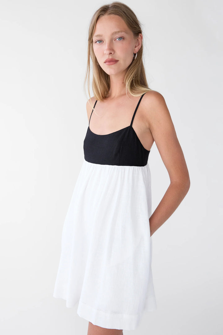 CONTRAST BABYDOLL MIDI DRESS in White Black — alternate angle
