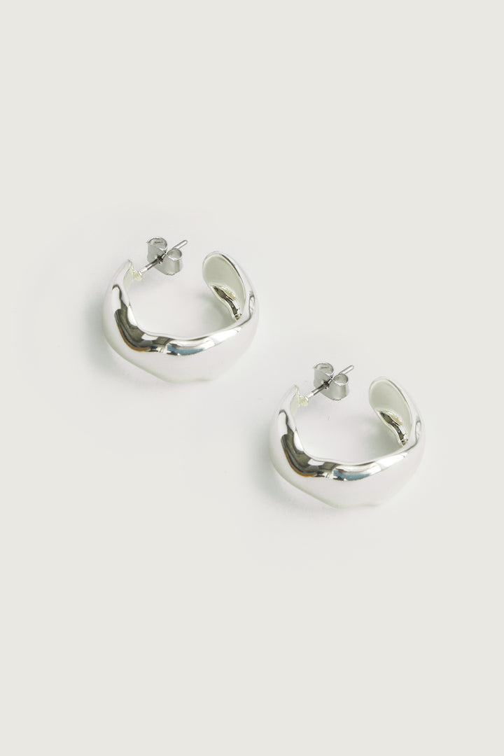 ABSTRACT CHUNKY HOOPS in Silver — alternate angle