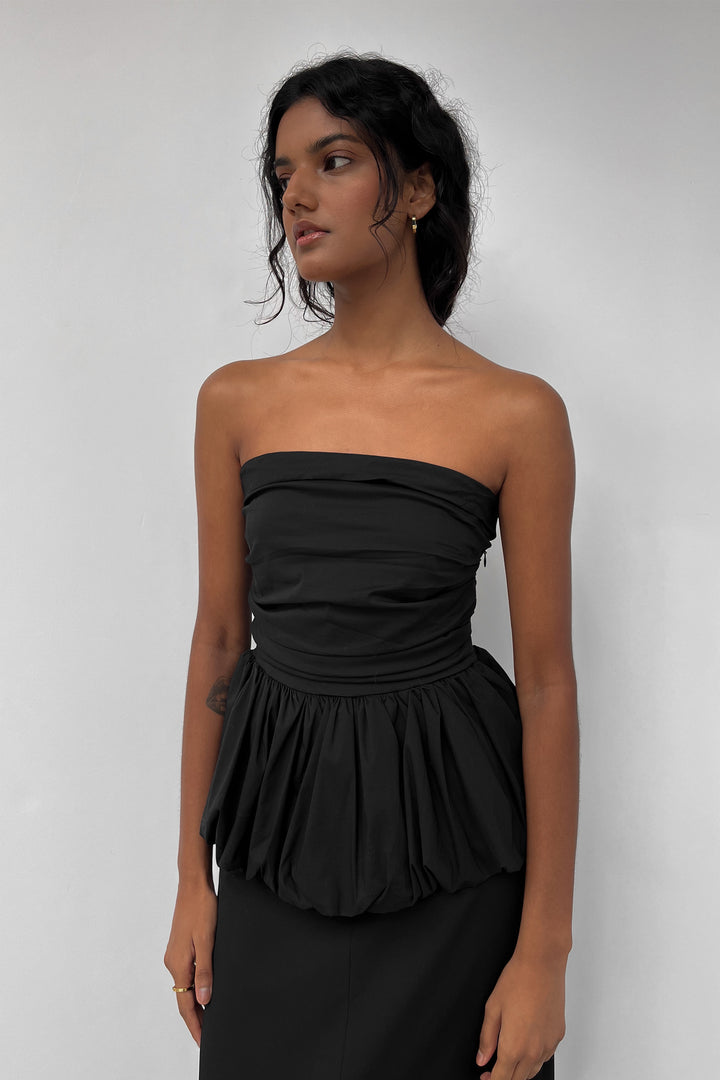 BAGUETTE ZIRCONIA HUGGIE HOOP in Gold — alternate angle