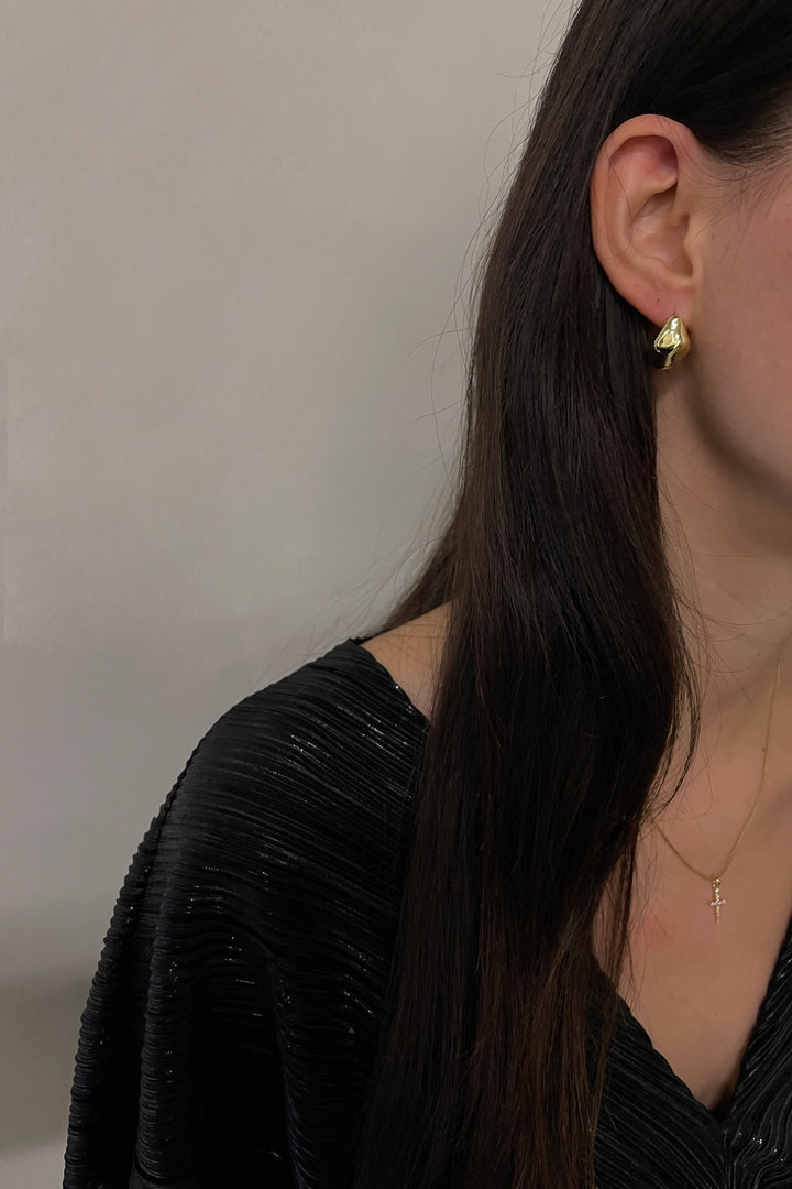 ORGANIC STUD EARRING in Gold — alternate angle