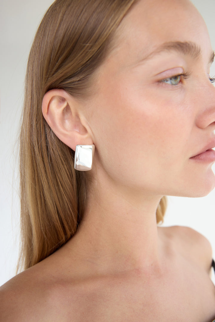 STUD SQUARE EARRING in Silver — alternate angle