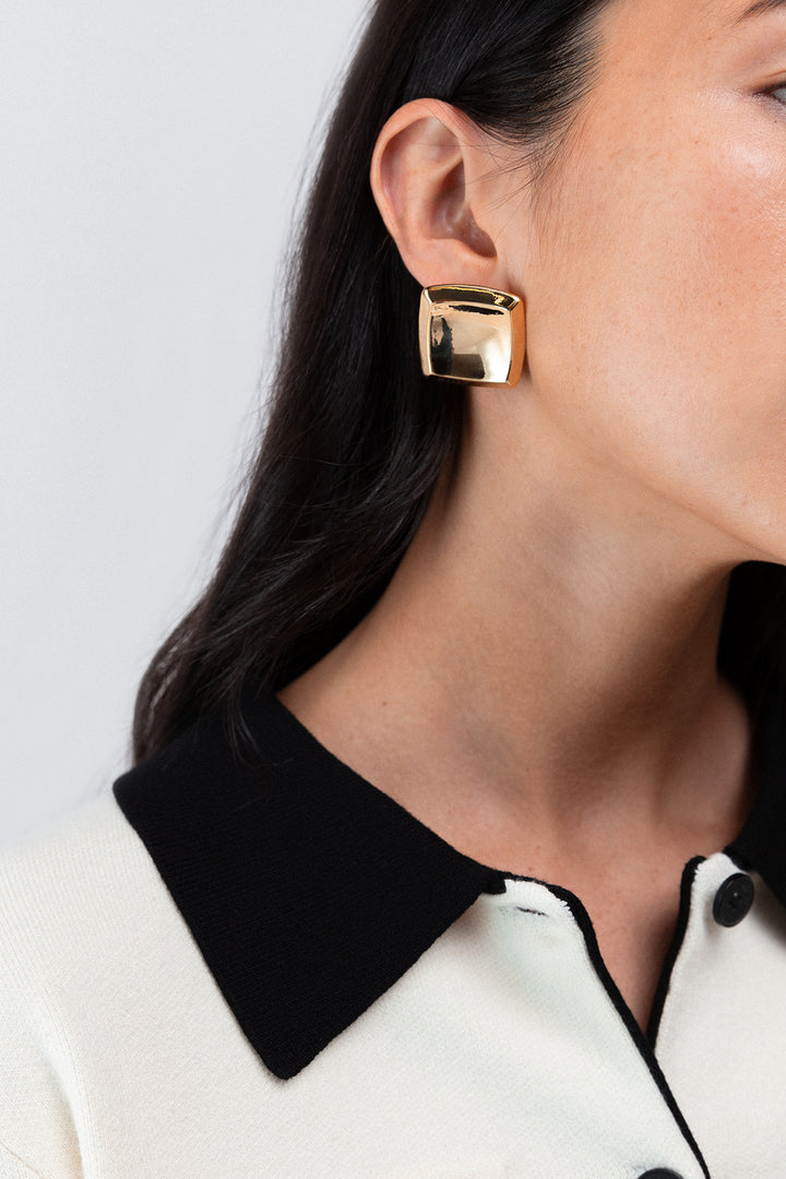 SQUARE EARRING in Gold — alternate angle