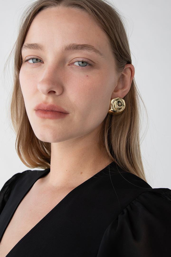 WARPED STUD EARRINGS in Gold — alternate angle