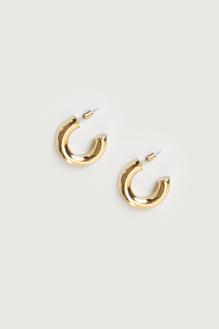 SMALL HOOP EARRING in Gold — alternate angle
