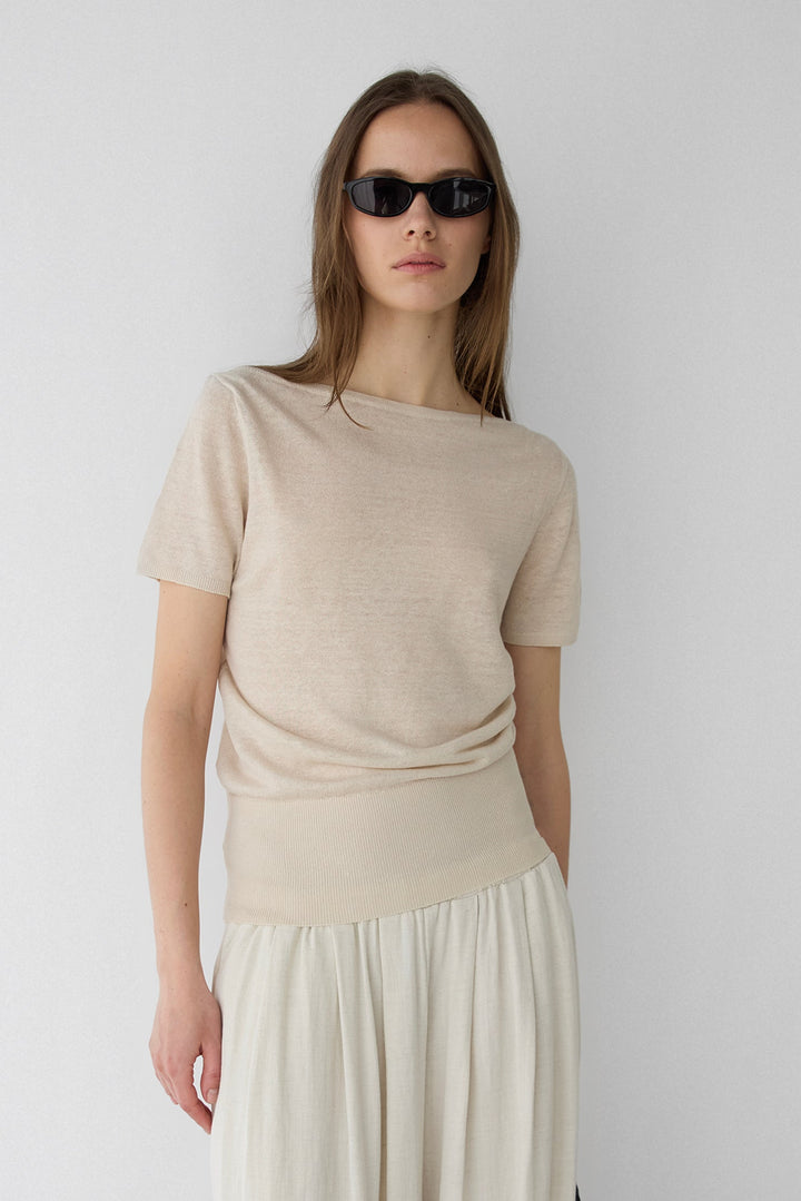 SLIM FRAME SUNGLASSES in Black — alternate angle