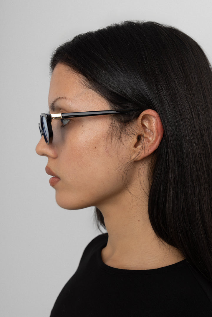 SLIM FRAME SUNGLASSES