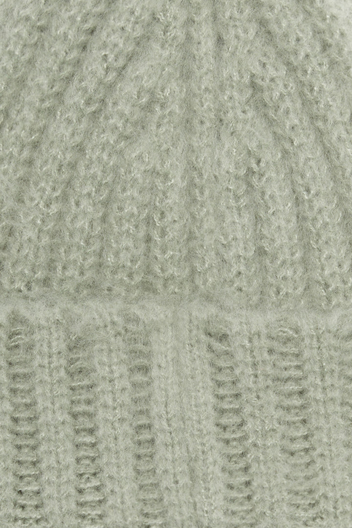 CHUNKY BEANIE in Seagrass — alternate angle