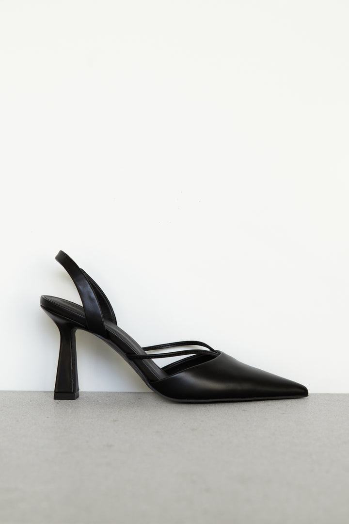 POINTED TOE HEEL in Black — alternate angle