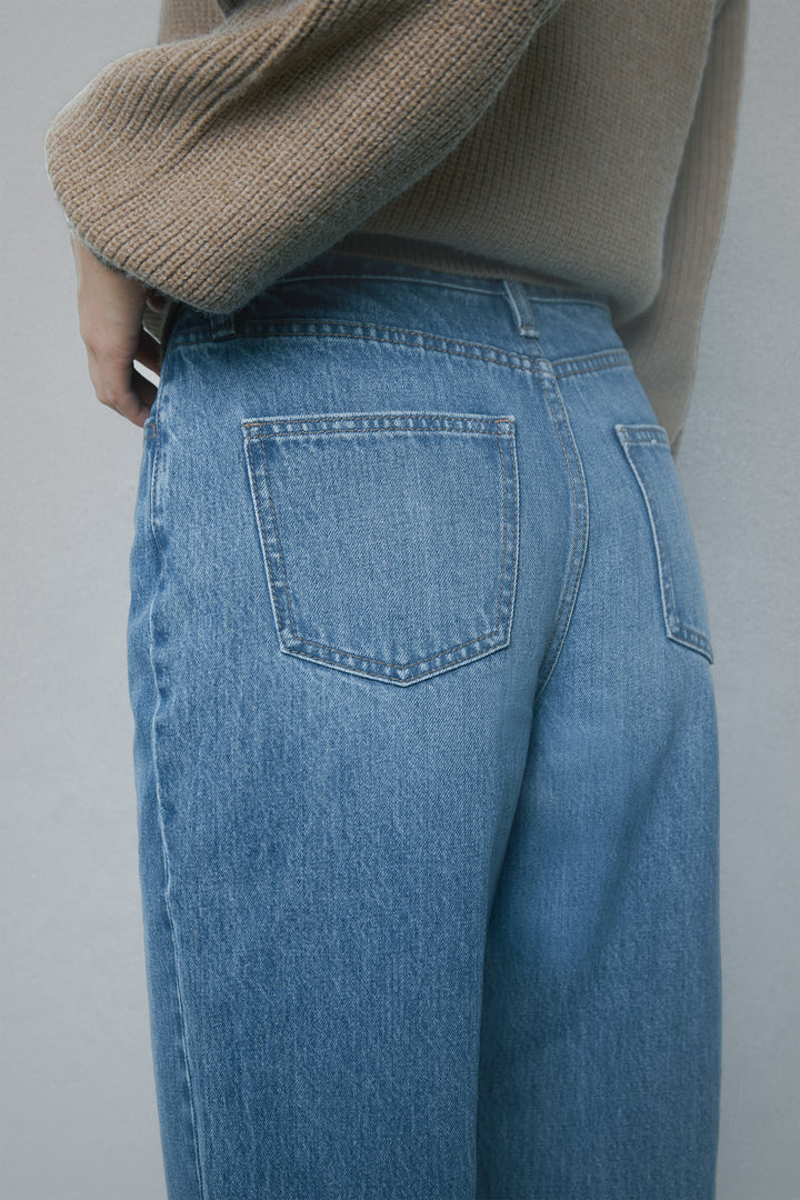 STRAIGHT LEG JEAN in Vintage Blue — alternate angle