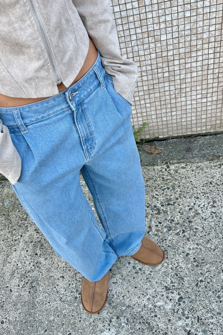 STRAIGHT LEG JEAN WITH PLEATS in Light Wash — alternate angle