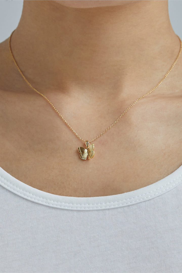ROLO CHAIN NECKLACE WITH CHARM in Gold Butterfly — alternate angle