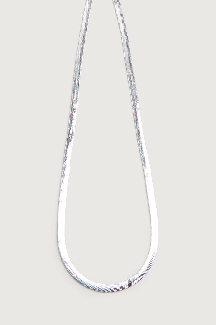 SNAKE CHAIN NECKLACE in Silver — alternate angle