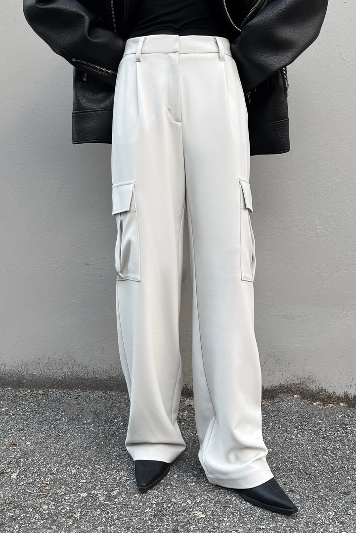 WOVEN CARGO TROUSER in Pelican — alternate angle