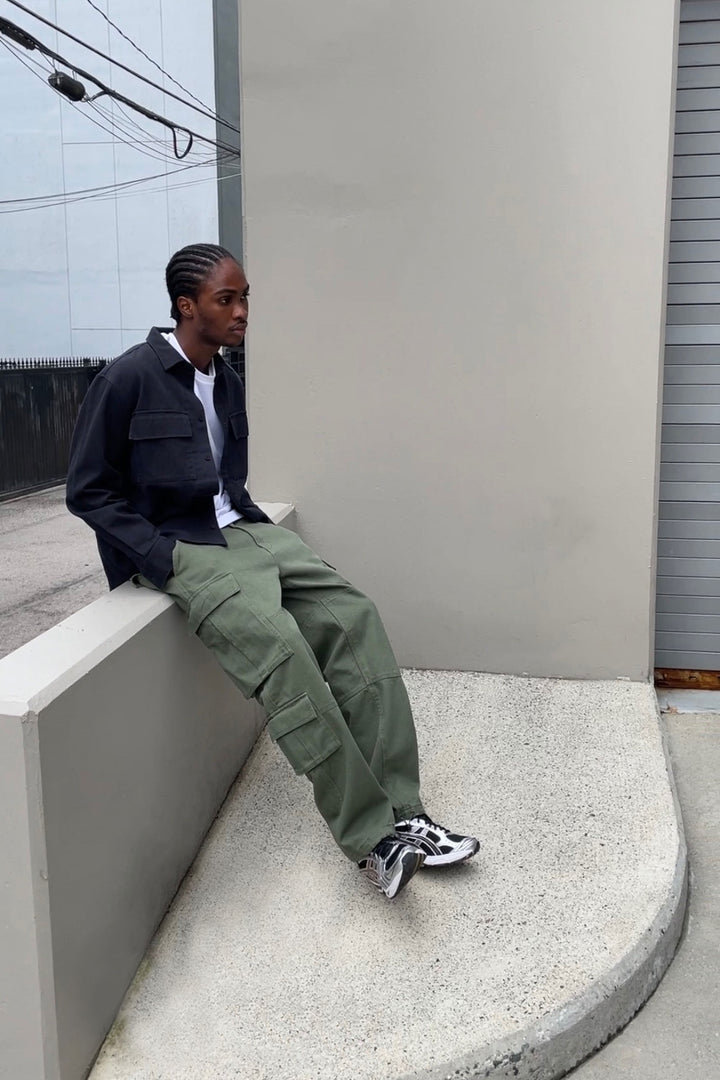 WIDE LEG CARGO CHINO PANT in Ripe Olive — alternate angle