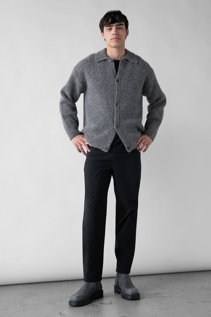 COTTON TWILL STRETCH CHINO PANT in Black — alternate angle