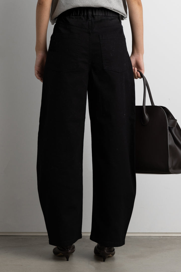 CROPPED LENGTH TWILL BARREL LEG PANT