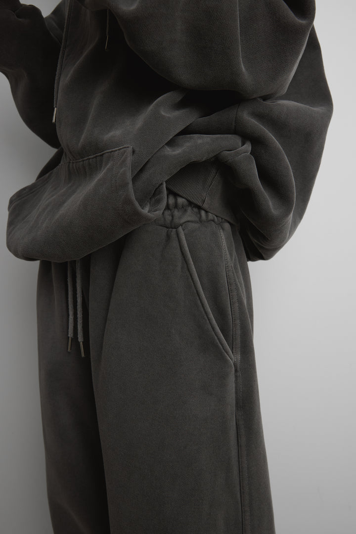 FLEECE STUDIO BOYFRIEND SWEATPANT in Charcoal — alternate angle