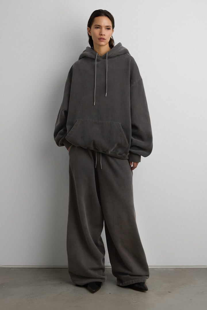FLEECE STUDIO BOYFRIEND SWEATPANT in Charcoal — alternate angle