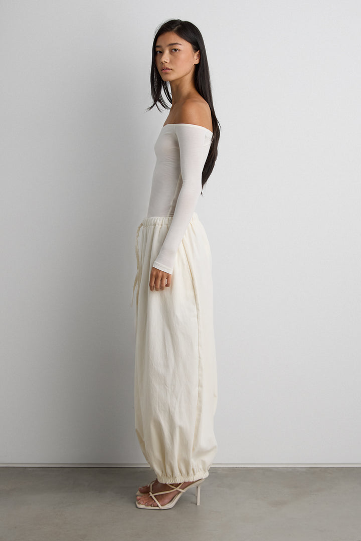 RELAXED BALLOON FIT COTTON PANT in Cream — alternate angle