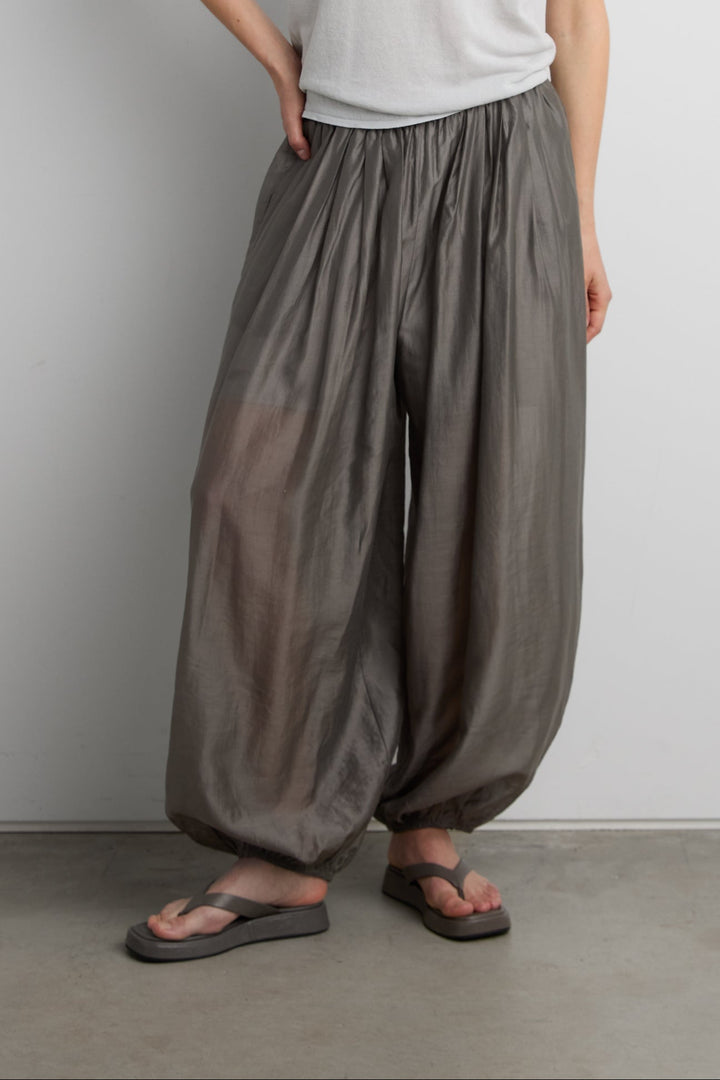 LIGHTWEIGHT BALLOON PANT in Gray — alternate angle