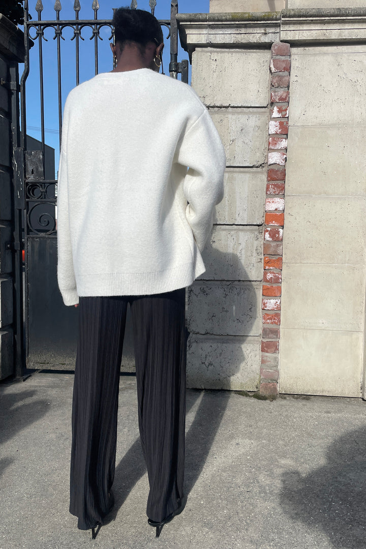 PLEATED LOUNGE PANT in Black — alternate angle