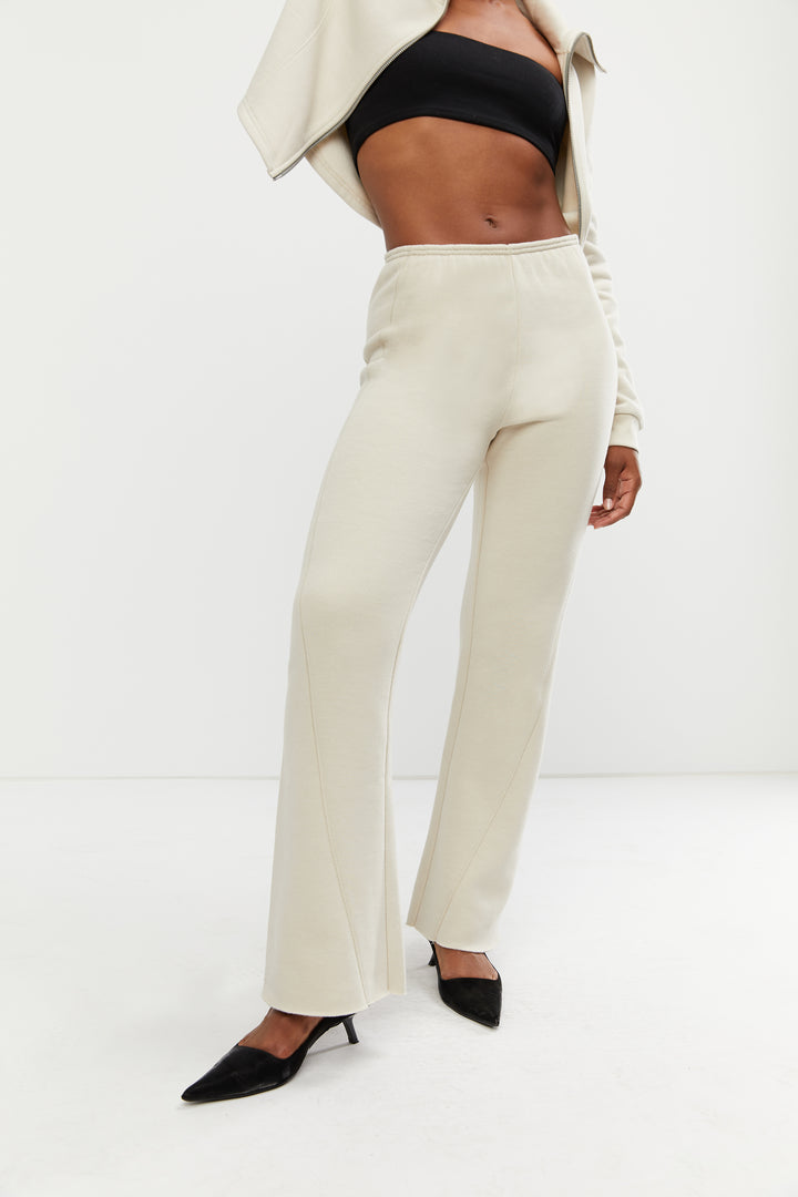 FLEECE PANT in Birch — alternate angle