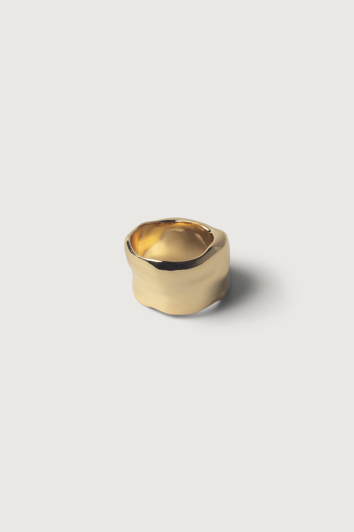 DISTRESSED RING in Gold — alternate angle