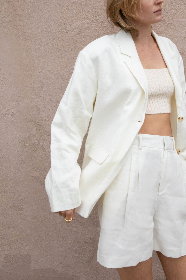 100% LINEN SHORT in Cream — alternate angle