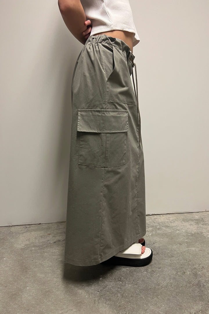 MIDI CARGO SKIRT in Khaki — alternate angle