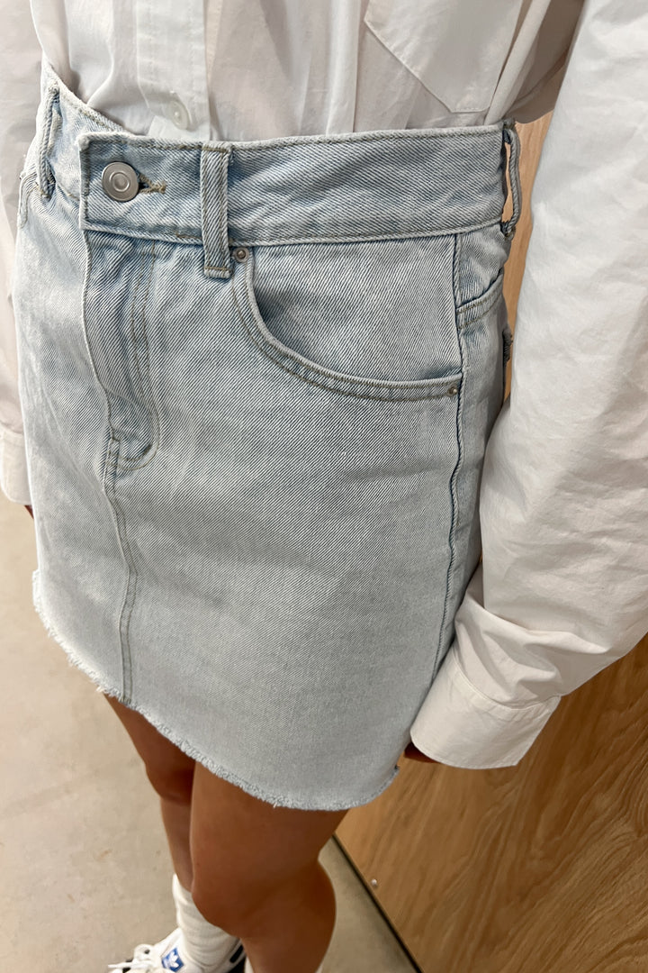 MINI JEAN SKIRT in Light Wash — alternate angle