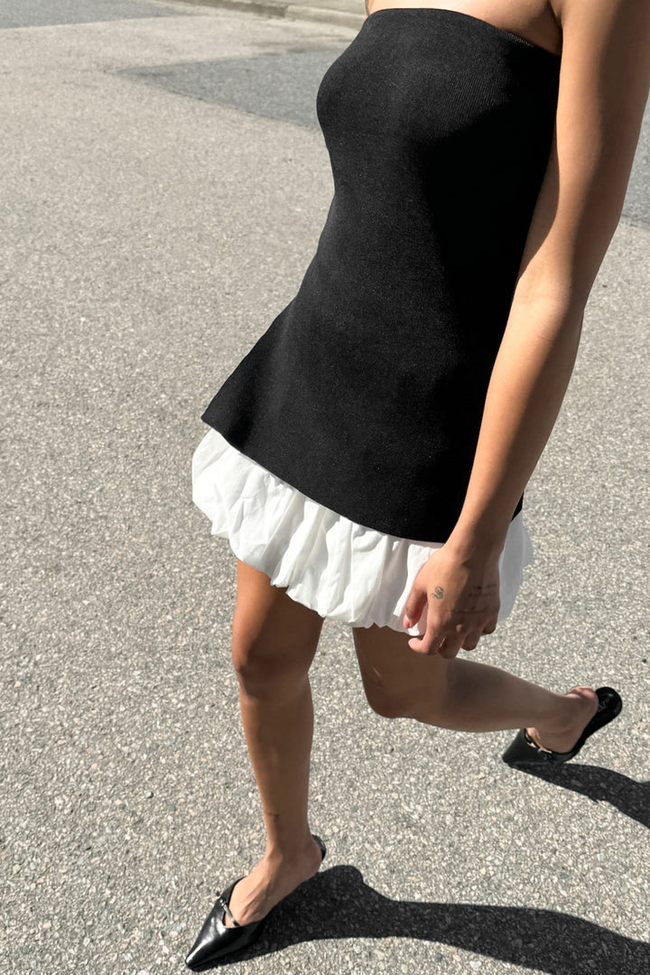 BUBBLE HEM MINI SKIRT