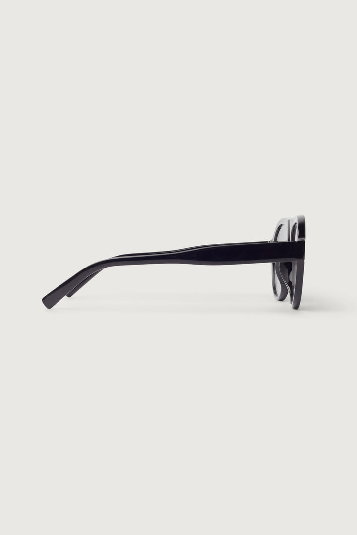 ROUND AVIATOR SUNGLASSES in Black Fog — alternate angle