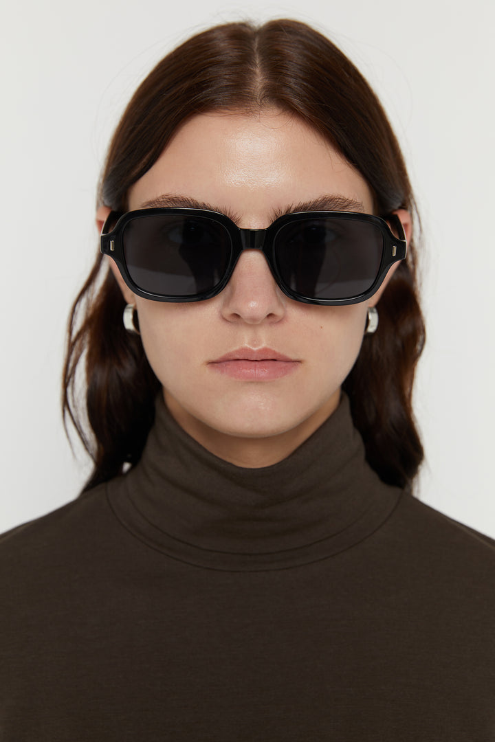 SQUARE FRAME SUNGLASSES in Black Black — alternate angle