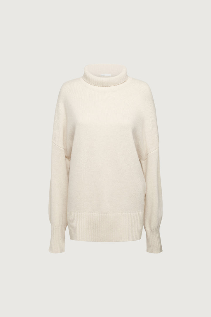 WOOL-BLEND OVERSIZED TURTLENECK SWEATER in Fog — alternate angle