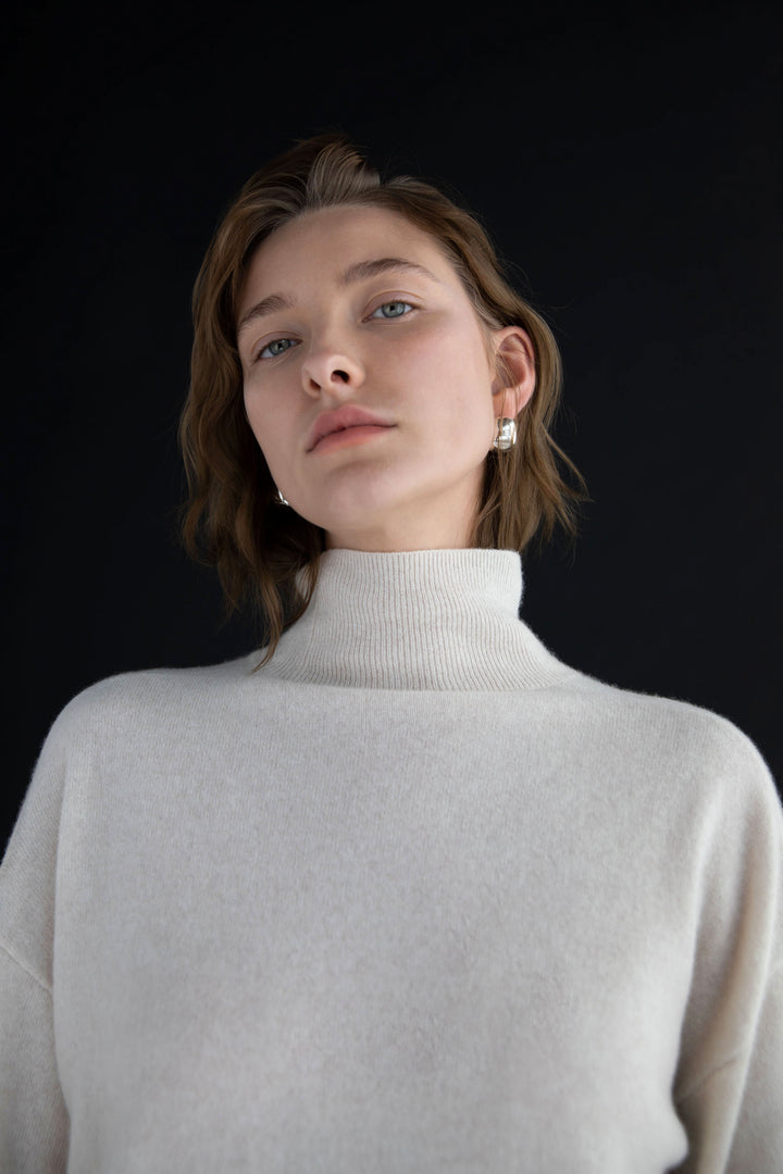 100% CASHMERE TURTLENECK SWEATER in Birch — alternate angle