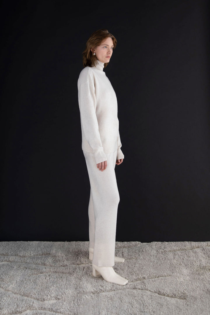 100% CASHMERE TURTLENECK SWEATER in Birch — alternate angle