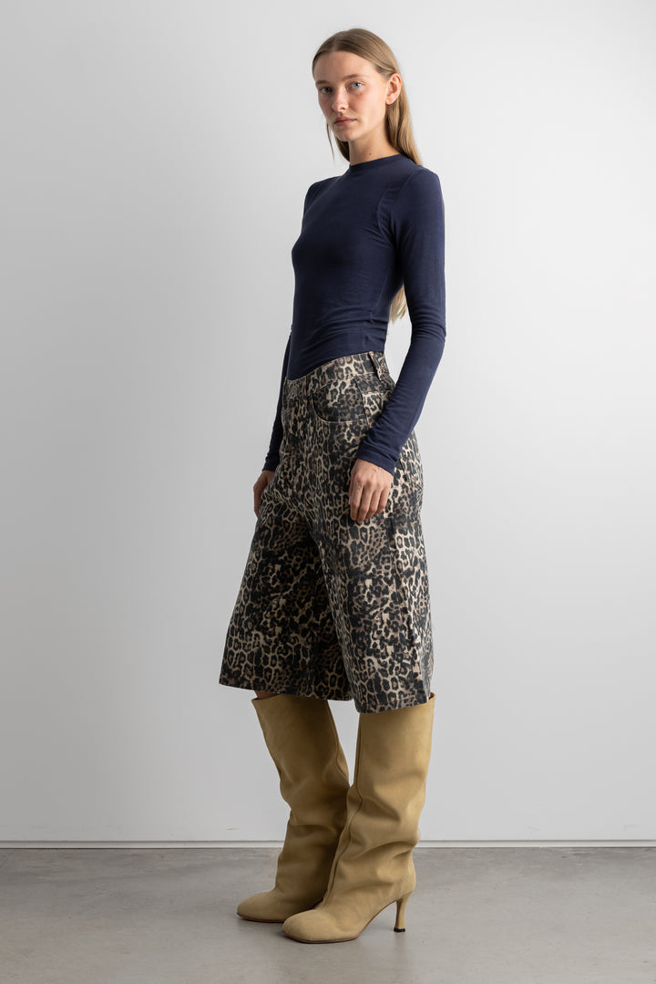 STITCHED SHOULDER LONG-SLEEVE T-SHIRT in Navy — alternate angle