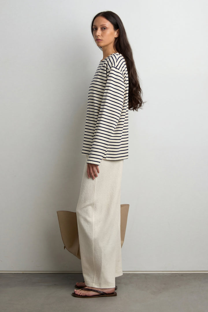 RELAXED STRIPED BOAT NECK TOP in Black stripe — alternate angle
