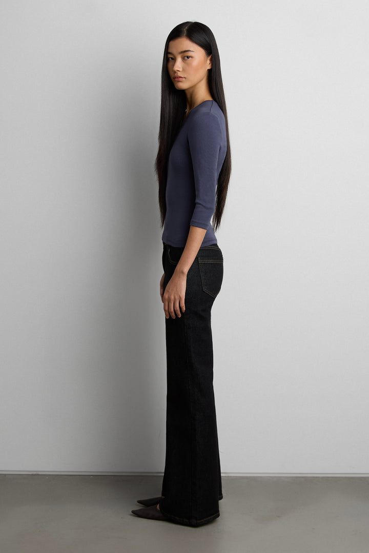 FITTED COTTON MODAL V-NECK QUARTER SLEEVE TOP in ODYSSEY GREY — alternate angle